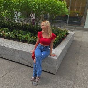 Meet your Posher, Katrina